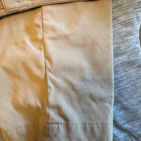 Lululemon Athletica 36 x32 Tan Chinos Lightweight Casual Wear - Picture 8 of 9